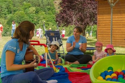 Bébé club de 3 mois à 2 ans